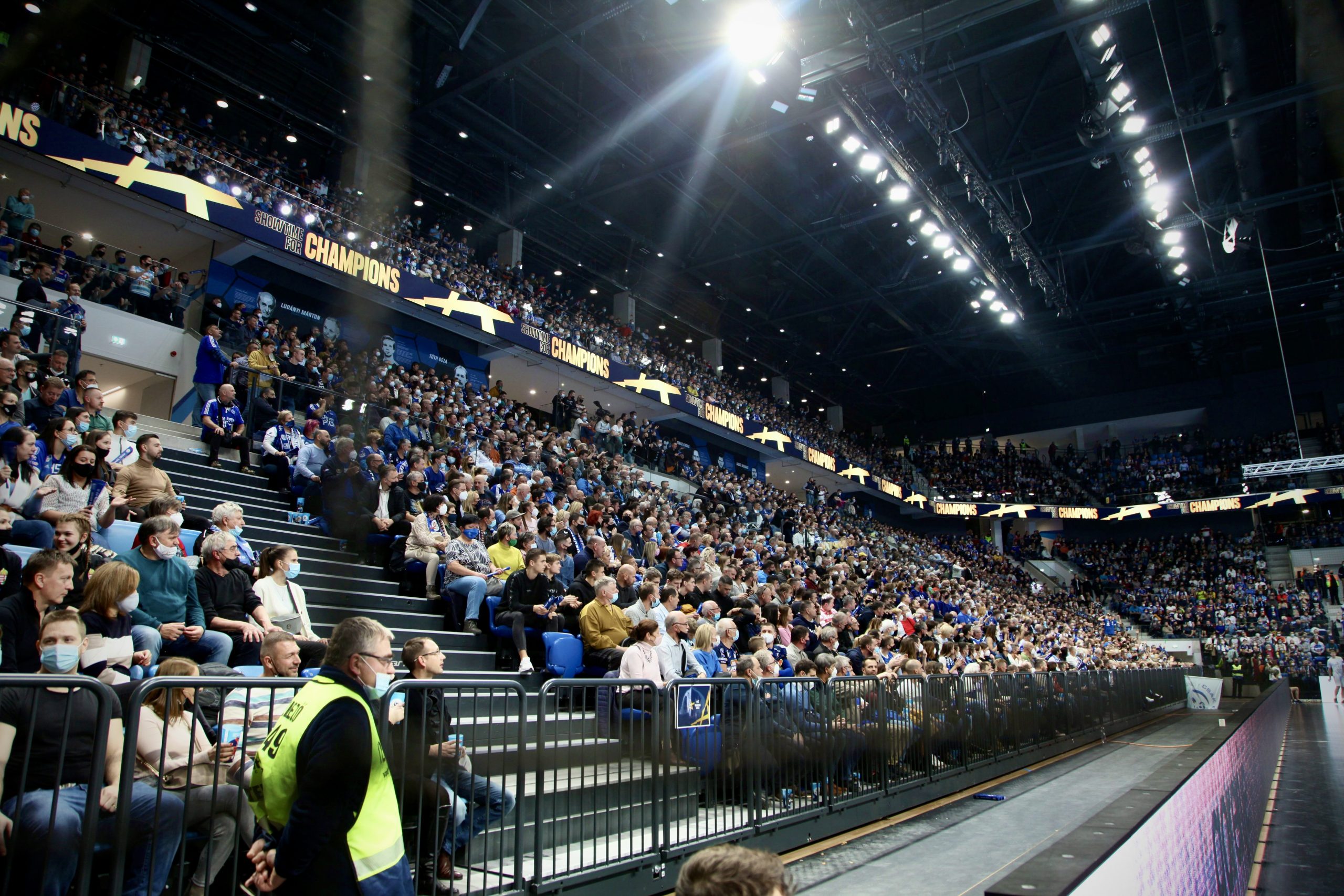 Pick Aréna nézők